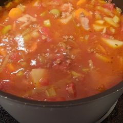 A picture of Hamburger Vegetable Soup.