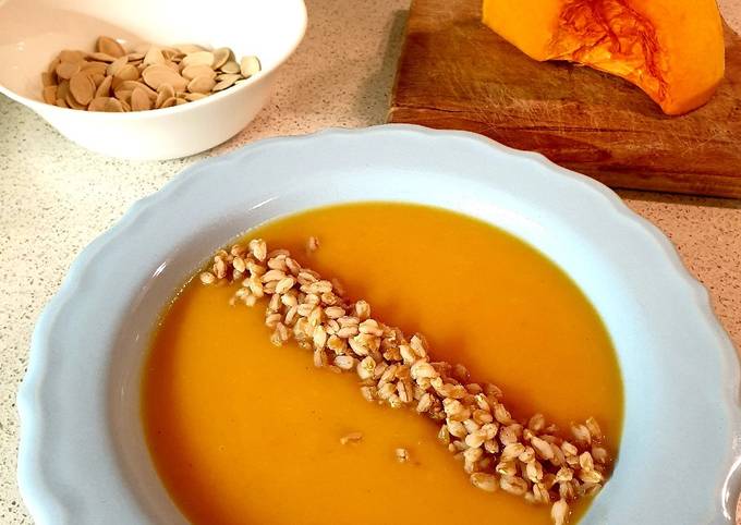 Guida passo passo a Preparare Fatto in casa Vellutata di zucca