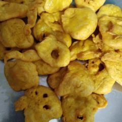 A picture of Kadhi Pakoda.