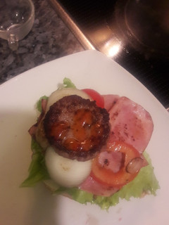 Una foto de Hamburguesa de fin de semana a mi estilo