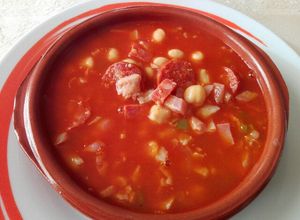 Foto principal de Callos con Garbanzos
