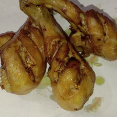 A picture of Fried chicken Legs.