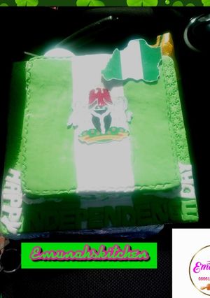 A picture of 7 minutecake covered with fondant.