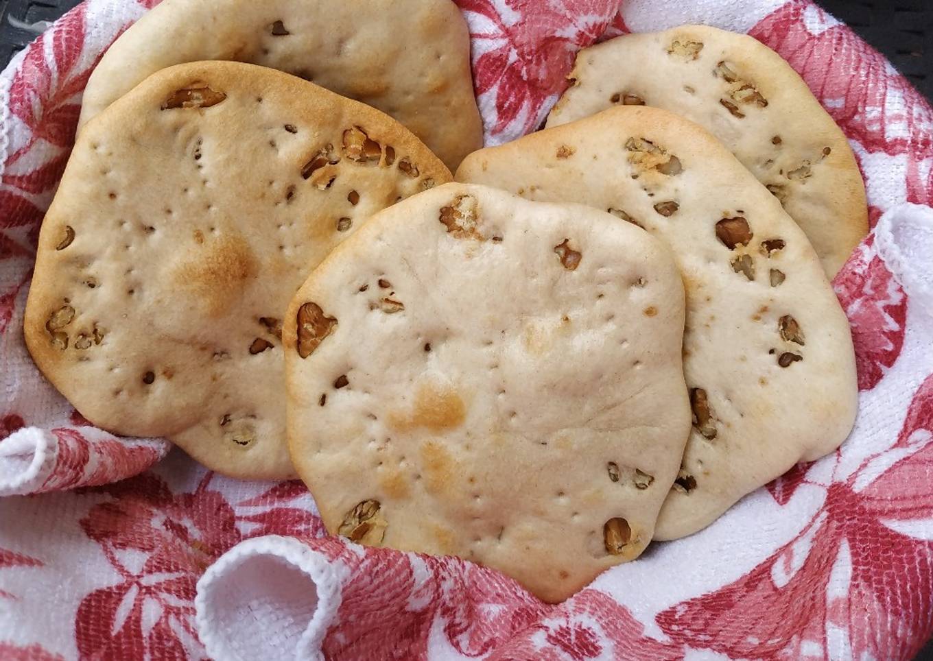 Tortitas asadas con aceite de oliva y nueces