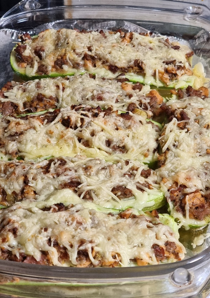 Una foto de Calabacines rellenos con salmón