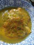 Tortitas de ejotes en caldillo verde