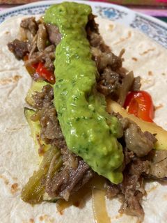 Una foto de Salsa verde 🫑🥑🧄🧅🌱