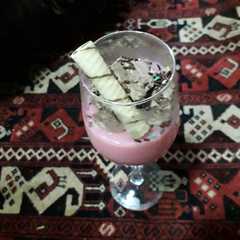 รูปของ Pudding strawberry dan chocolate ice cream