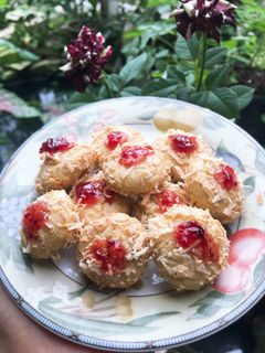Foto resep Strawberry Thumbprint Cookies
