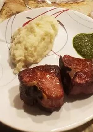 A picture of Grilled Greek Lamb Loin Chops.