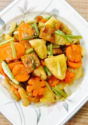 Hình của món Chả cá xào chua ngọt dọn tủ.