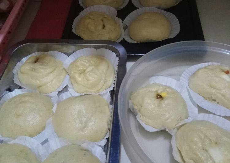 Pao daging ayam bawang telur