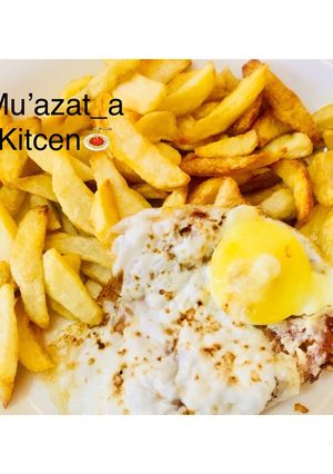 A picture of Chips with omelet egg 🍳.