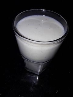 बनाना मिल्क शेक(banana milkshake recipe in hindi) रेसिपी मुख्य फोटो