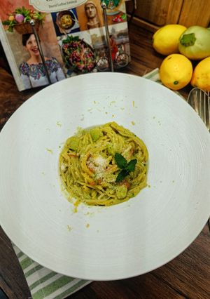Cukkinikrémes spagetti mentával és citrommal/ Spaghetti con le zucchine recept fotója