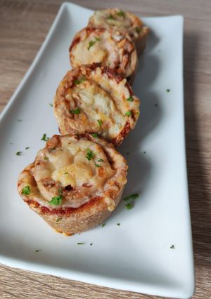 Pizzás csiga teljes kiőrlésű tönkölybúza liszttel recept fotója