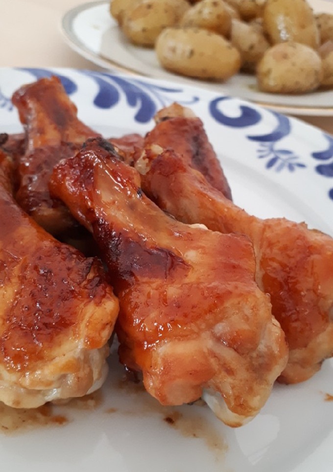 Una foto de Alitas de pollo al horno con miel