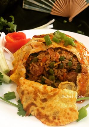 A picture of Omurice (Japanese Fried Rice with Omelette).