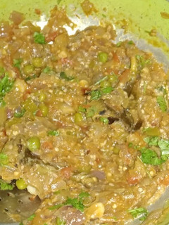 टमाटर वाला बैंगन का भरता (Tamatar wala baingan ka bharta recipe in Hindi) रेसिपी मुख्य फोटो