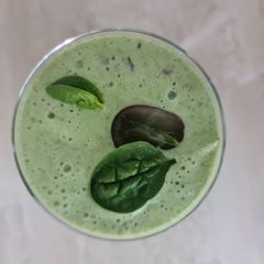 A picture of Spinach and grape smoothie.
