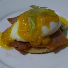 Eggs Benedict w/ Hollandaise Sauce A picture of Eggs Benedict w/ Hollandaise Sauce.