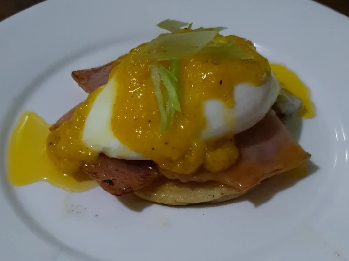 Easy Ways Make Recipes Eggs Benedict w/ Hollandaise Sauce the  Makes Drooling Perfect.