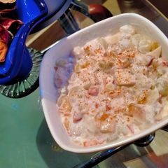 A picture of Creamy fruit chaat.