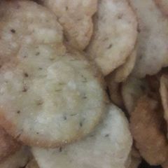 A picture of Mathri/Namkeen Puri.
