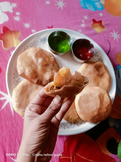 आलू प्याज़ की खस्ता कचौड़ी (Aloo pyaj ki khsta kachori) रेसिपी मुख्य फोटो
