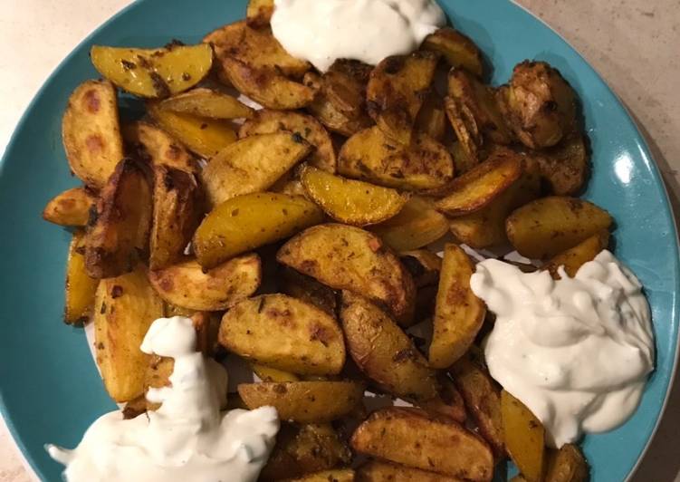 Simple Way to Make Any-night-of-the-week Healthy and delicious potatoes with sauce (vegetarian)