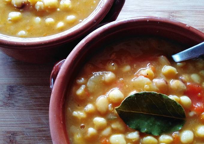 Ricetta di Preferito Zuppa di cicerchia