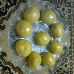 Besan ke ladoo in Microwave A picture of Besan ke ladoo in Microwave.