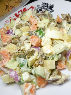 A picture of Potatoe salad.