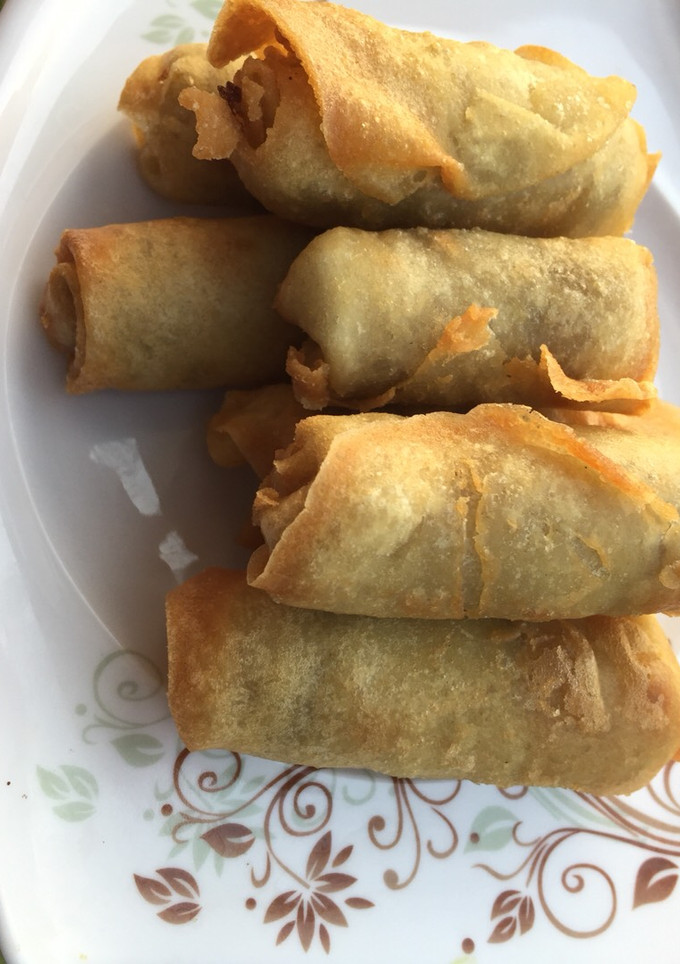 A picture of Spring rolls.