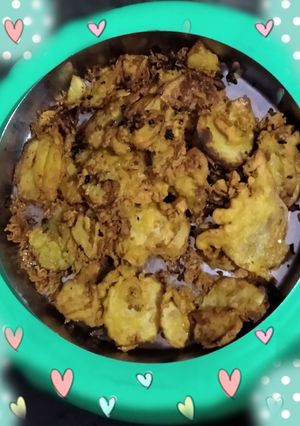 बेसन आलू के पकौड़े (Besan aloo ke pakode recipe in Hindi) रेसिपी मुख्य फोटो