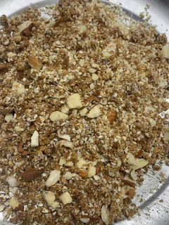 तिलकुट (tilkut recipe in Hindi) रेसिपी मुख्य फोटो