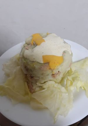Una foto de Causa limeña