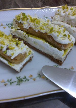 Pisztáciás-mascarponés bomba recept fotója