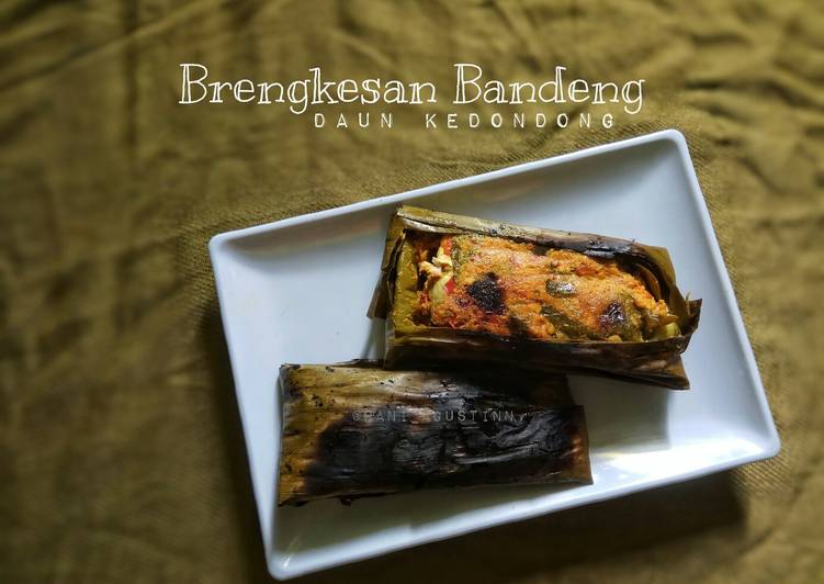 Resep 137. Brengkesan Bandeng Daun Kedondong yang Sempurna