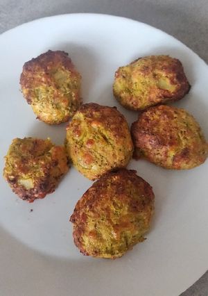 Brokkolis fasírt recept fotója