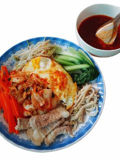 Hình của món Cơm trộn Hàn xẻng, phiên bản eat clean 😋.