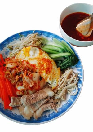 Hình của món Cơm trộn Hàn xẻng, phiên bản eat clean 😋.