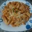 Pâte penne à la tomate et fromage