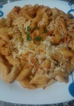 Une photo de Pâte penne à la tomate et fromage