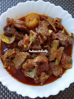 A picture of Mutton Curry.