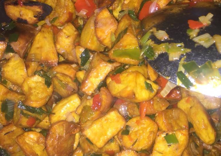 Recipe of Ultimate Fried Sweet Potatoes Mixed With Vegetables Sauce