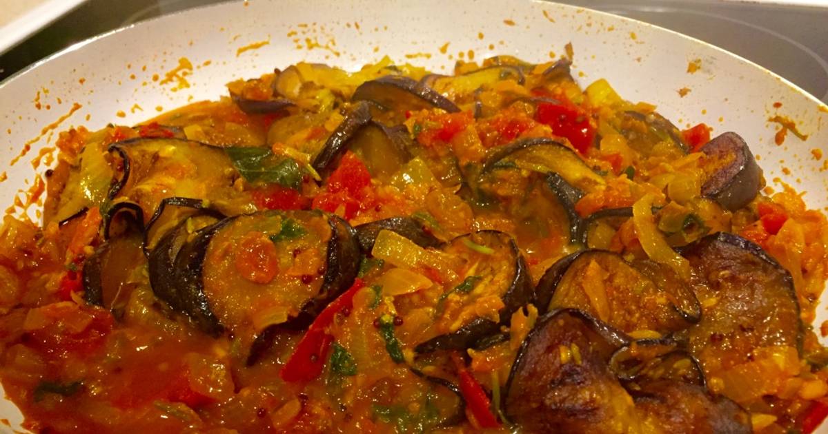 Spicy eggplant curry Recipe by Soumi Cookpad