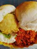 Bombay vada pav and lahsuni chutney