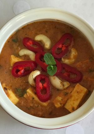 A picture of Khoya kaju paneer sabzi.