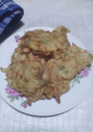 Foto resep Bakwan Sayur "tombo luwe"